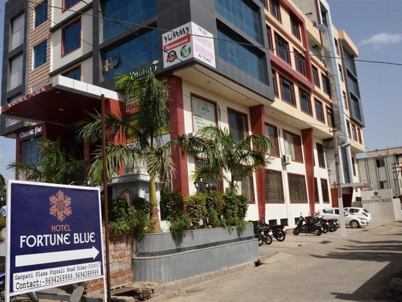 Hotel Fortune Blue Sikar Exterior foto