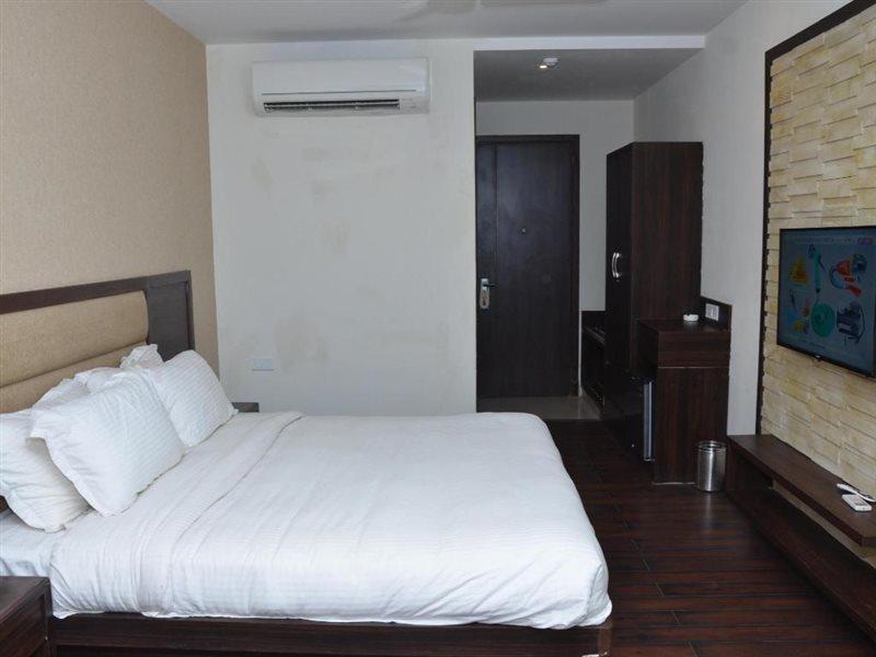 Hotel Fortune Blue Sikar Exterior foto