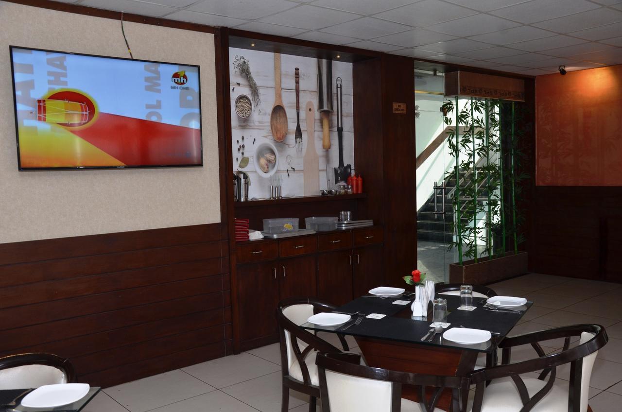 Hotel Fortune Blue Sikar Exterior foto