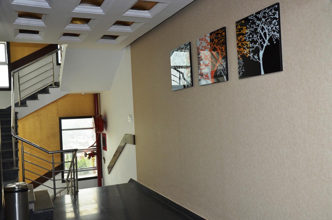 Hotel Fortune Blue Sikar Exterior foto